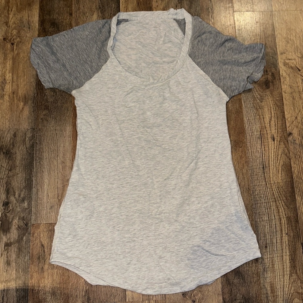 Lululemon Shirt size 6